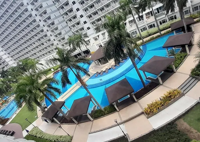 Urban Nest Staycation Aparthotel *